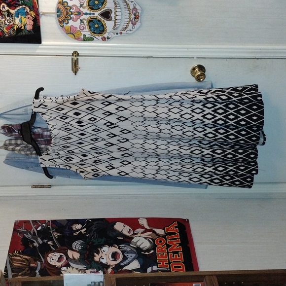 Haani Dresses & Skirts - HAANI diamond texture fit & flare dress size XL petite